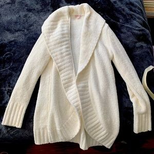Target Brand (Merona) Cozy White Cardigan!!